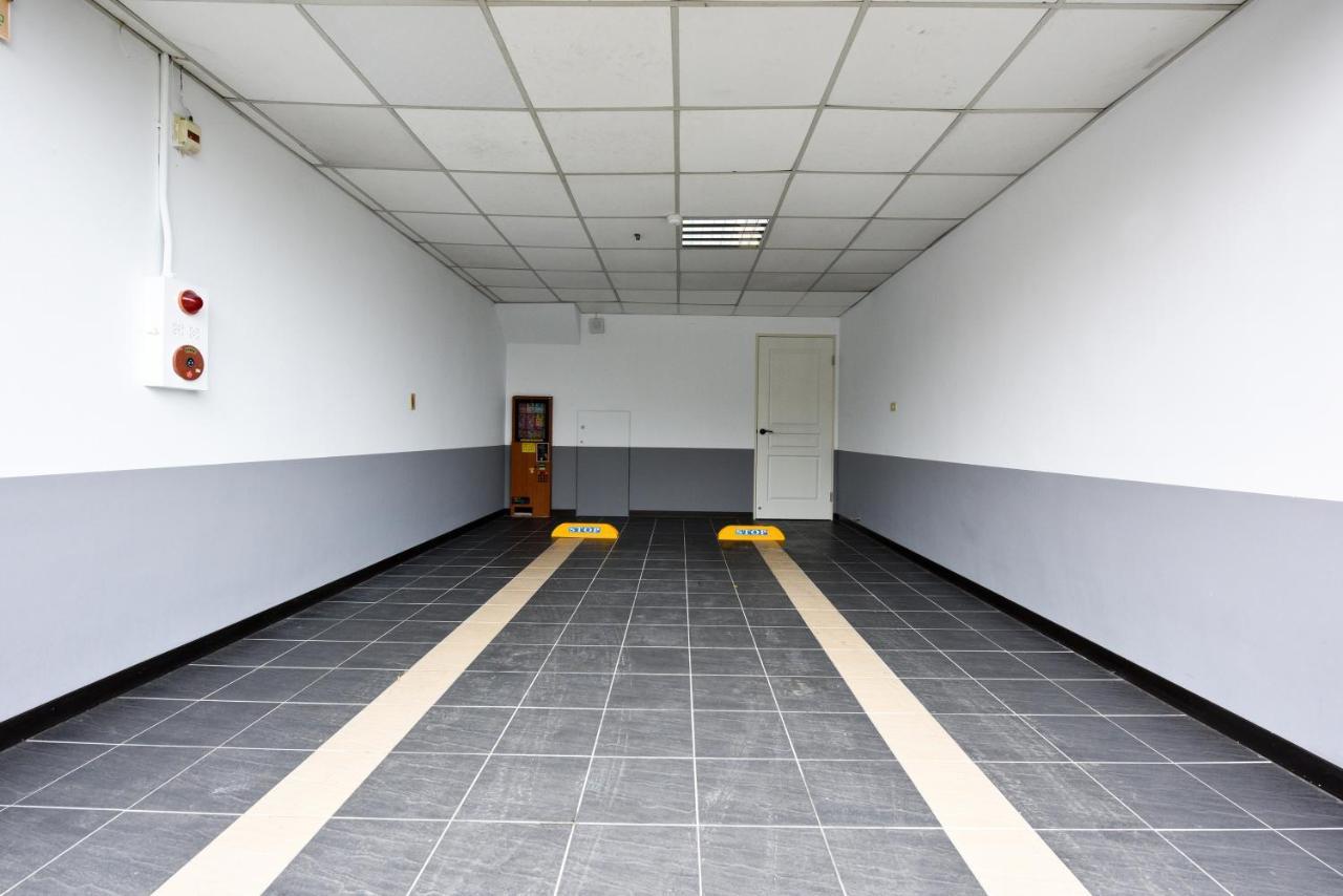 Meng Siang Motel Pingzhen Exteriör bild